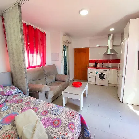 Appartement Comfortable In With Mountain View 25 M² & Balcony